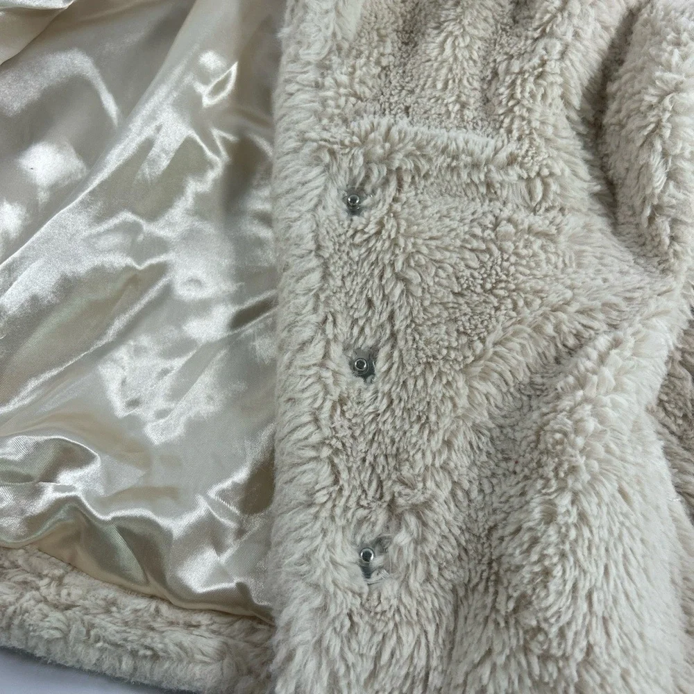 URBAN REPUBLIC Jacket Girls Size 7/8 Off White‎ Faux Fur Fuzzy Cozy Warm